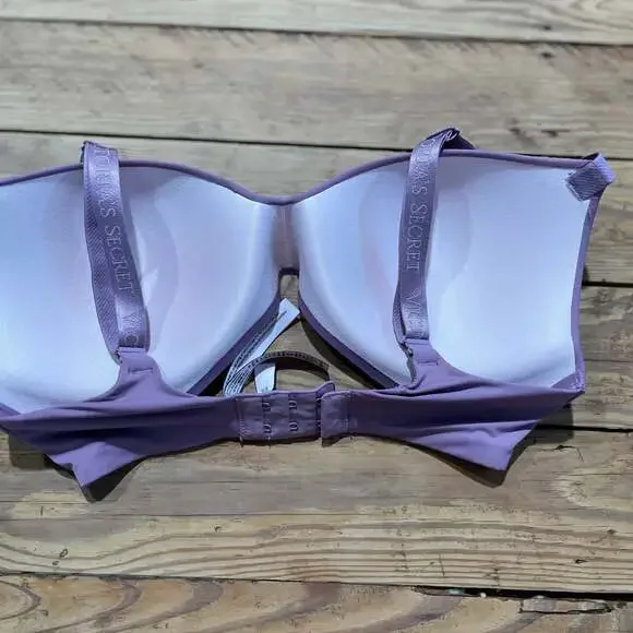 Victoria's Secret lightly lined wireless bra - Picture 2 of 4